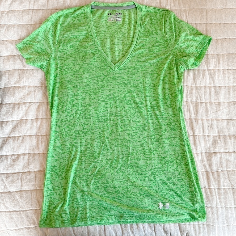 Under Armour Green Space Dye V Neck Semi Fitted Heat Gear Tee Shirt Size Medium